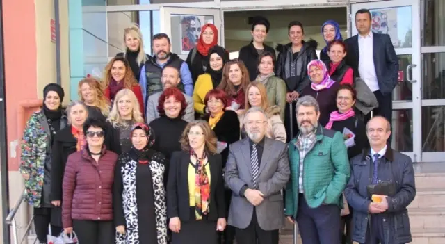 Rektör Gören: Kadın Dilimizde Yazıldığı Gibi Okunmayan Tek Kelimedir Rektör Gören: Kadın Dilimizde Yazıldığı Gibi Okunmayan Tek Kelimedir