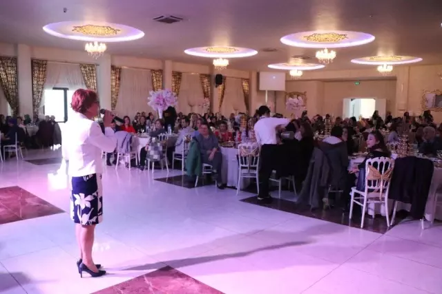 Sema Karaoğlu: 'Kadınlar Halen İkinci Sınıf Vatandaş Muamelesi Görüyor' Sema Karaoğlu: 'Kadınlar Halen İkinci Sınıf Vatandaş Muamelesi Görüyor'