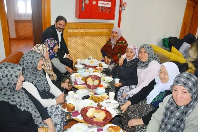 Seyitgazi'de Kadınlar Günü Programı Seyitgazi'de Kadınlar Günü Programı