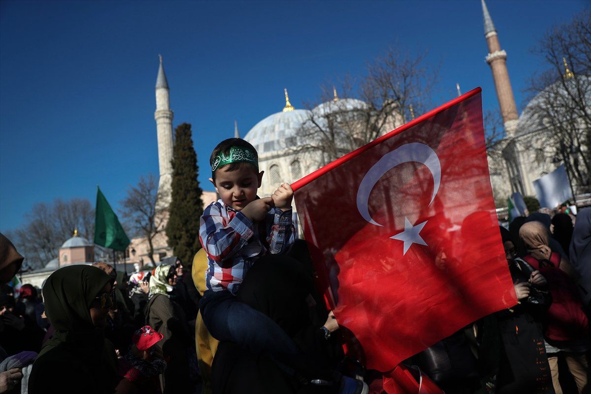 Suriyeli Kız Kardeşlerimizi Serbest Bırakın'