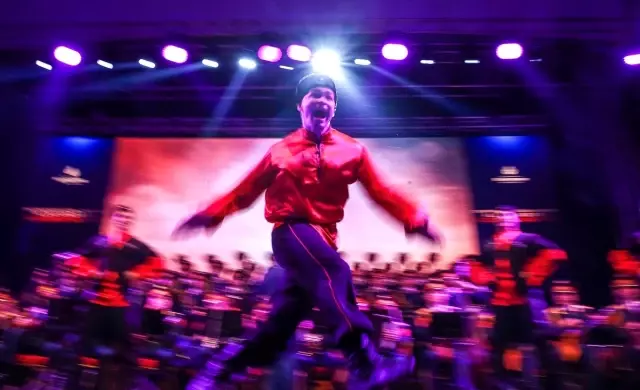 Aleksandrov Rus Kızılordu Korosu Büyükçekmece'de Konser Verdi