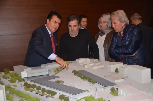 Bursa'ya 24 Saat Yaşayan Muhteşem Bir Meydan Geliyor Bursa'ya 24 Saat Yaşayan Muhteşem Bir Meydan Geliyor