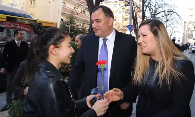 Çankaya'da 8 Mart'ta Coşkusu Çankaya'da 8 Mart'ta Coşkusu
