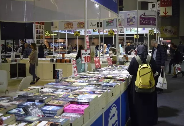 Cnr 6. Uluslararası Kitap Fuarı