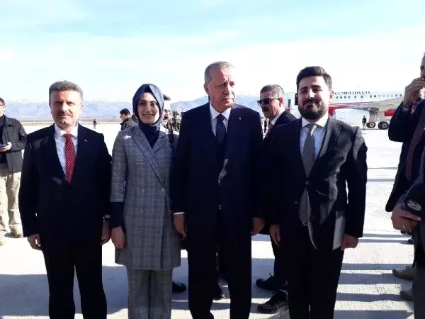 Erdoğan: Hanımefendinin Kaçacak Deliği de Yok (4) Erdoğan: Hanımefendinin Kaçacak Deliği de Yok (4)