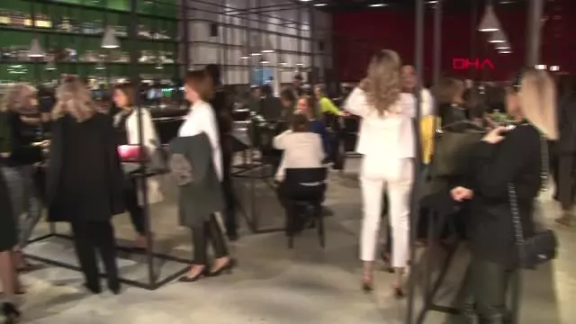 İstanbul- Ünlüler Geleceğin Güçlü Kadınlarını Yalnız Bırakmadı 1 İstanbul- Ünlüler Geleceğin Güçlü Kadınlarını Yalnız Bırakmadı 1