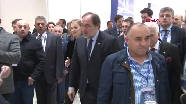 İstanbul- Yıldırım Demirören Türkiye'miz Büyüdükçe Demirören Holding de Büyüdü ve Büyümeye Devam... İstanbul- Yıldırım Demirören Türkiye'miz Büyüdükçe Demirören Holding de Büyüdü ve Büyümeye Devam...