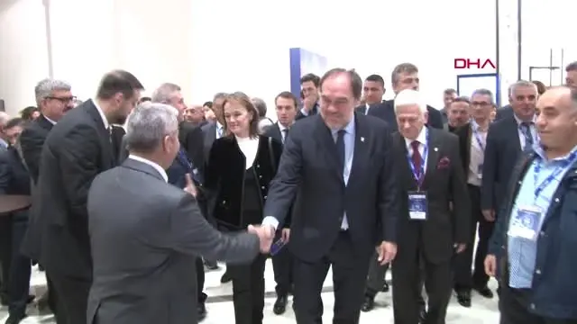 İstanbul- Yıldırım Demirören Türkiye'miz Büyüdükçe Demirören Holding de Büyüdü ve Büyümeye Devam... İstanbul- Yıldırım Demirören Türkiye'miz Büyüdükçe Demirören Holding de Büyüdü ve Büyümeye Devam...