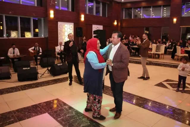 İzmir'in İlçelerinde 8 Mart Dünya Kadınlar Günü Coşkusu