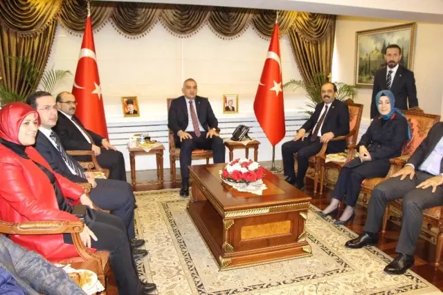 Kültür ve Turizm Bakanı Mehmet Nuri Ersoy Trabzon'da Kültür ve Turizm Bakanı Mehmet Nuri Ersoy Trabzon'da