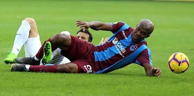 Trabzonspor, Akhisarspor'u 2-1 Mağlup Etti!
