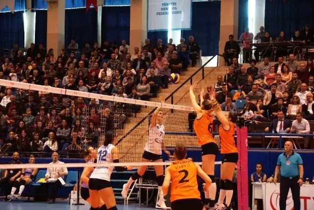 Vestel Venus Sultanlar Ligi: Aydın Büyükşehir Belediyespor: 0 - Eczacıbaşı Vitra: 3 Vestel Venus Sultanlar Ligi: Aydın Büyükşehir Belediyespor: 0 - Eczacıbaşı Vitra: 3