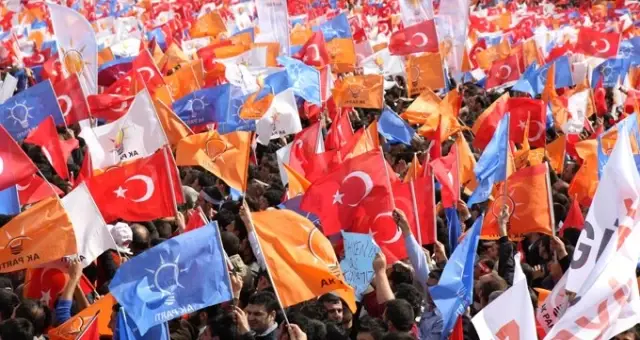 AK Parti Kütahya İl Başkanı Ali Çetinbaş'tan Tehdit: İllet İttifakının Sokaklarda Gezme Şansı Olmayacak AK Parti Kütahya İl Başkanı Ali Çetinbaş'tan Tehdit: İllet İttifakının Sokaklarda Gezme Şansı Olmayacak