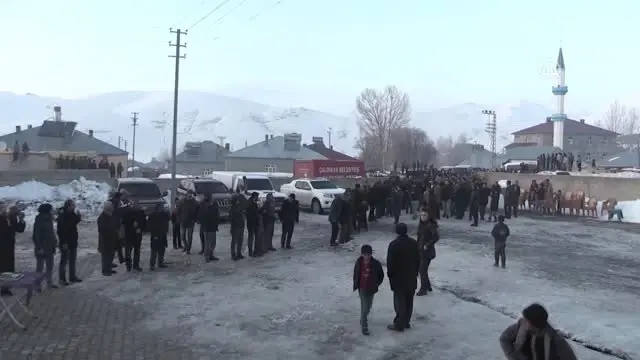 Bakan Mustafa Varank Husumetli İki Köyü Barıştırdı Bakan Mustafa Varank Husumetli İki Köyü Barıştırdı