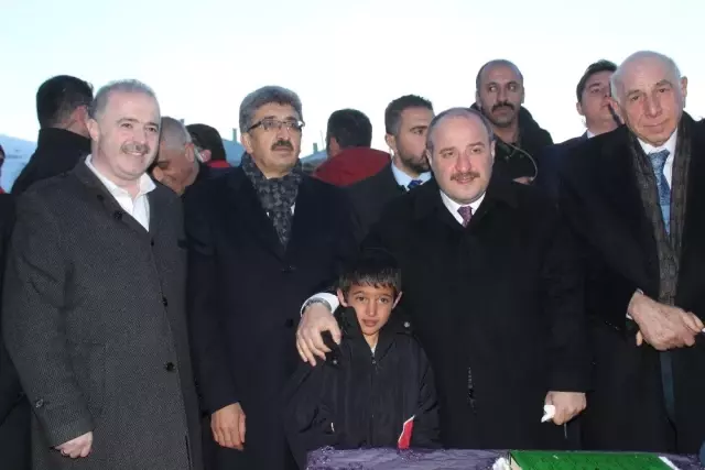 Bakan Varank İki Aşiretin Barış Yemeğine Katıldı Bakan Varank İki Aşiretin Barış Yemeğine Katıldı