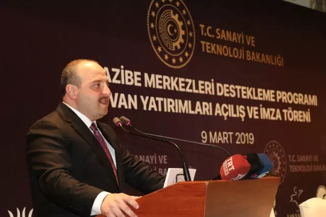 Bakan Varank, Van Yatırımlarının İmza Törenini Gerçekleştirdi Bakan Varank, Van Yatırımlarının İmza Törenini Gerçekleştirdi