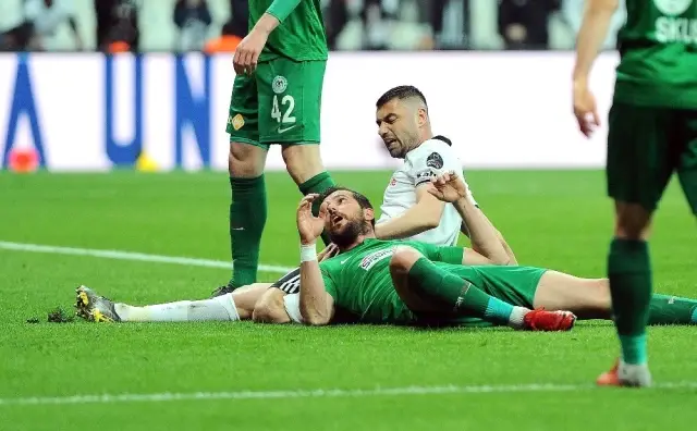 Burak Yılmaz'dan Son 3 Maçta 3 Gol, 1 Asist Burak Yılmaz'dan Son 3 Maçta 3 Gol, 1 Asist
