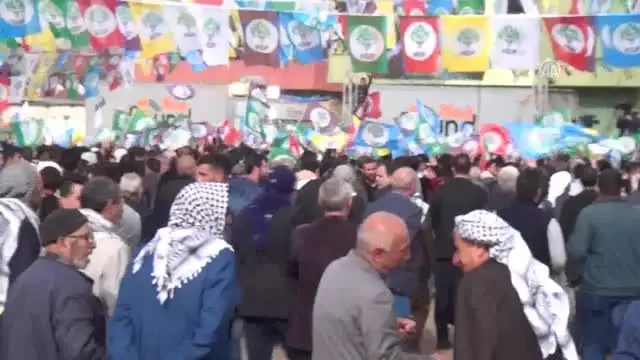 Hdp Mitinginde 'Terör Propagandası' Gözaltısı Hdp Mitinginde 'Terör Propagandası' Gözaltısı
