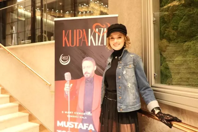 Mustafa Topaloğlu 16 Sene Sonra İstanbul'da Sahneleri Salladı