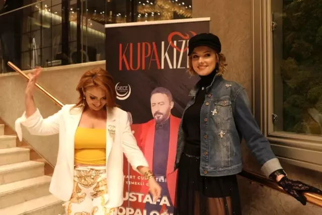 Mustafa Topaloğlu 16 Sene Sonra İstanbul'da Sahneleri Salladı
