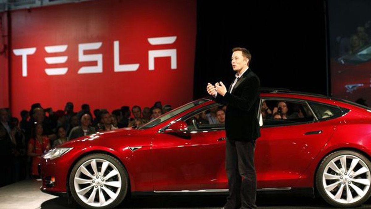 Tesla, Satış Mağazalarını Kapatıp Araçlarını İnternet Üzerinden Satacak