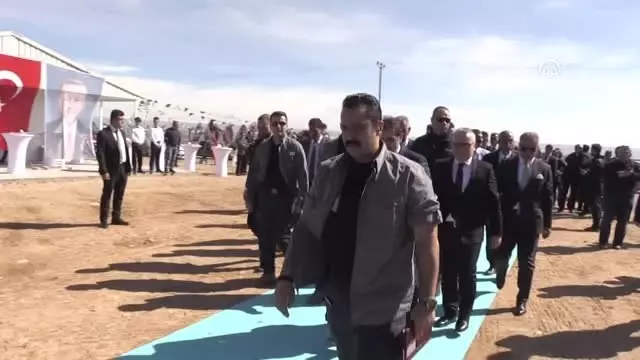 Bakan Dönmez: '2019'u da Rekorlar Yılı Olarak Geçireceğiz' Bakan Dönmez: '2019'u da Rekorlar Yılı Olarak Geçireceğiz'