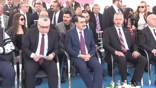 Bakan Dönmez: '2019'u da Rekorlar Yılı Olarak Geçireceğiz' Bakan Dönmez: '2019'u da Rekorlar Yılı Olarak Geçireceğiz'