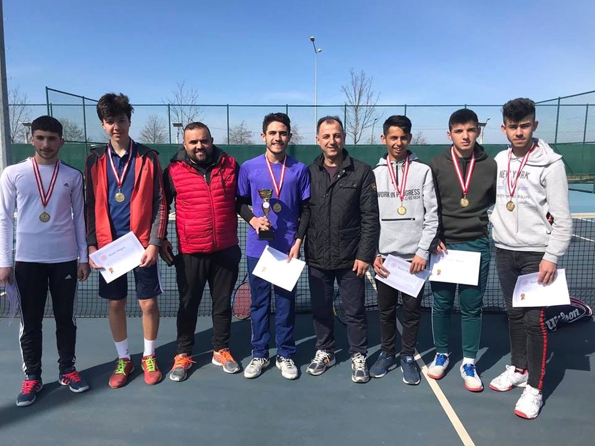Keykubat Anadolu İmam Hatip Lisesi Tenis'te Türkiye Finallerinde