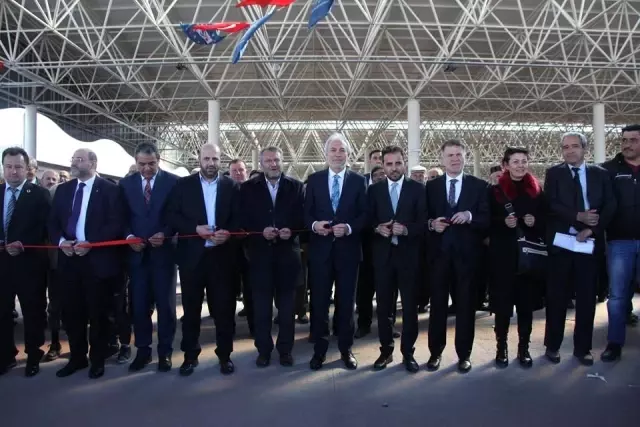 Kütahya'da Pazartesi Pazarı Açıldı Kütahya'da Pazartesi Pazarı Açıldı
