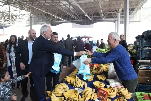 Kütahya'da Pazartesi Pazarı Açıldı Kütahya'da Pazartesi Pazarı Açıldı
