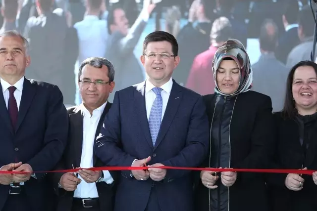 Merkezefendi Belediyesi'nin Vizyon Projesi Merkez Kütüphane Açıldı