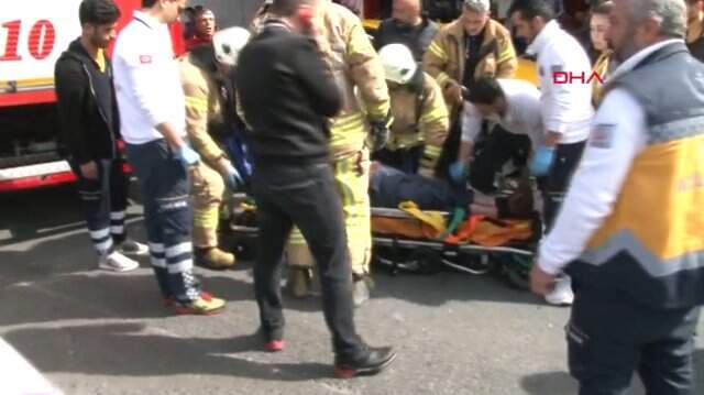 Telefonla Oynayan İETT Sürücüsü, Kazaya Neden Oldu! 1'i Ağır, 5 Yaralı