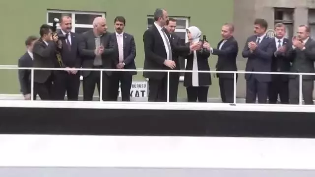 Bakan Gül: 'Hiç Kimse Terörle Türkiye'ye Diz Çöktüremeyecek' Bakan Gül: 'Hiç Kimse Terörle Türkiye'ye Diz Çöktüremeyecek'