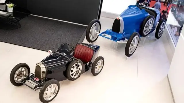 Bugatti'nin Fiyatı Yalnızca 33 Bin Dolar(!) Olan, Çocukların da Binebileceği Elektrikli Otomobili Bugatti'nin Fiyatı Yalnızca 33 Bin Dolar(!) Olan, Çocukların da Binebileceği Elektrikli Otomobili