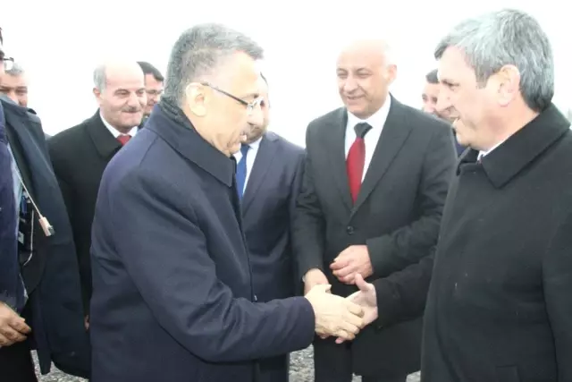 Cumhurbaşkanı Yardımcısı Fuat Oktay Malazgirt'te Cumhurbaşkanı Yardımcısı Fuat Oktay Malazgirt'te