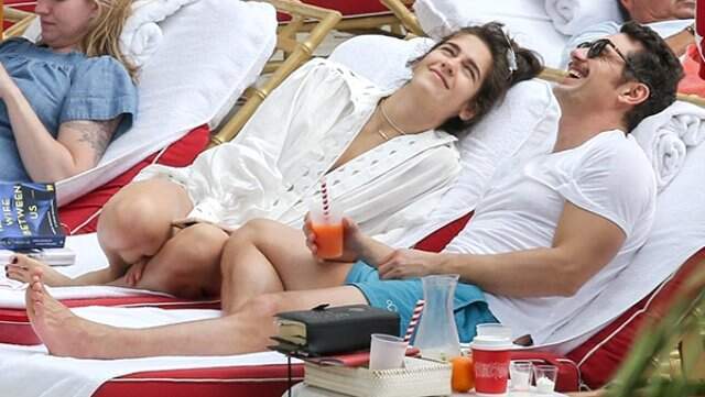Hollywood yıldızı James Franco 15 Yaş Küçük Sevgilisini Öpmelere Doyamadı