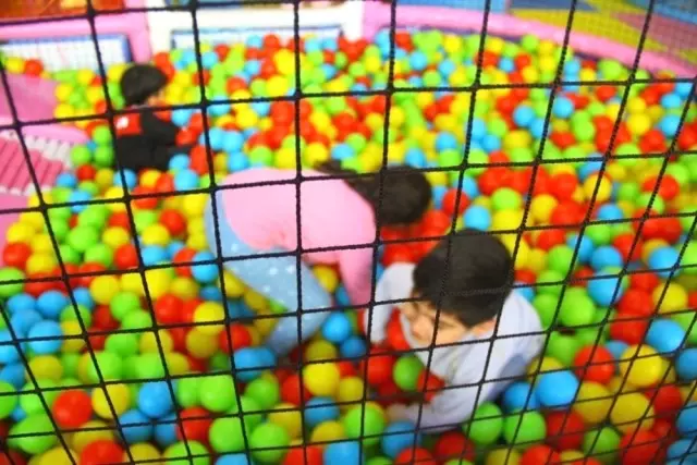 Kartallı Minikler Fun Street'te Doyasıya Eğlendi Kartallı Minikler Fun Street'te Doyasıya Eğlendi