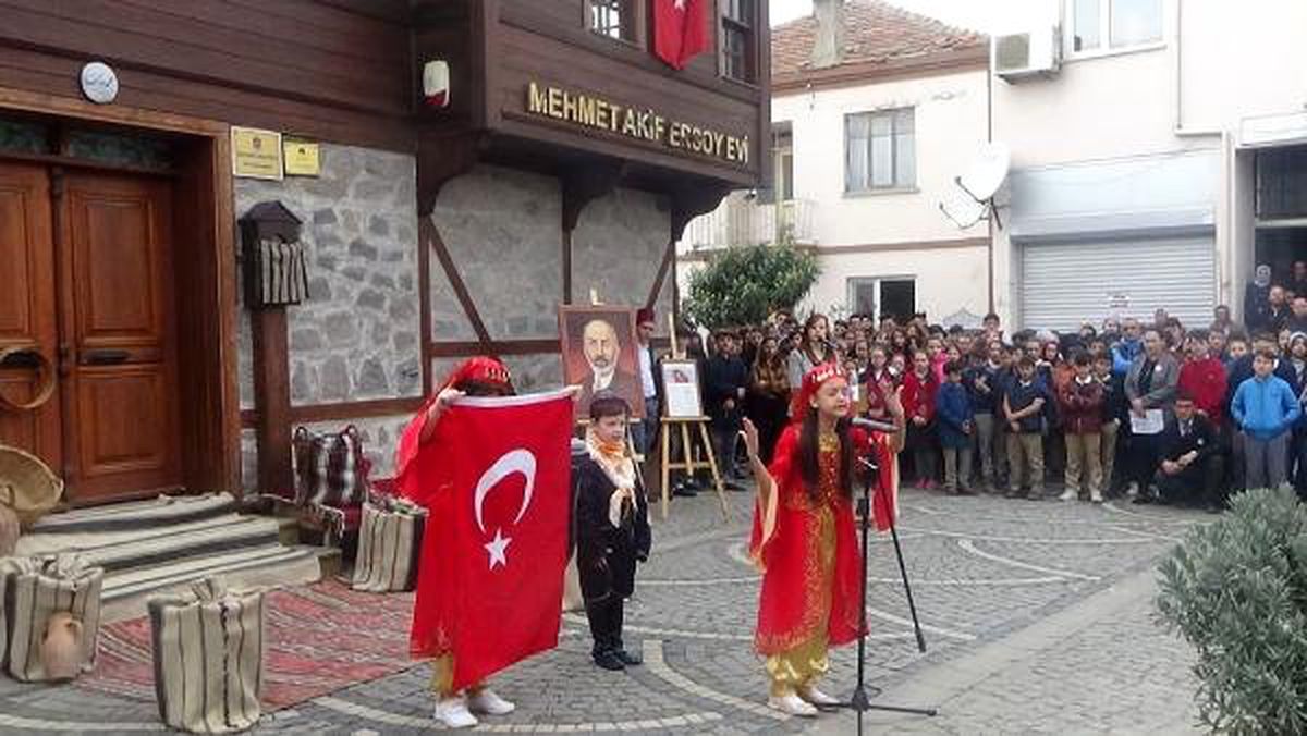 Mehmet Akif Ersoy, Bayramiç'teki Evinde Anıldı