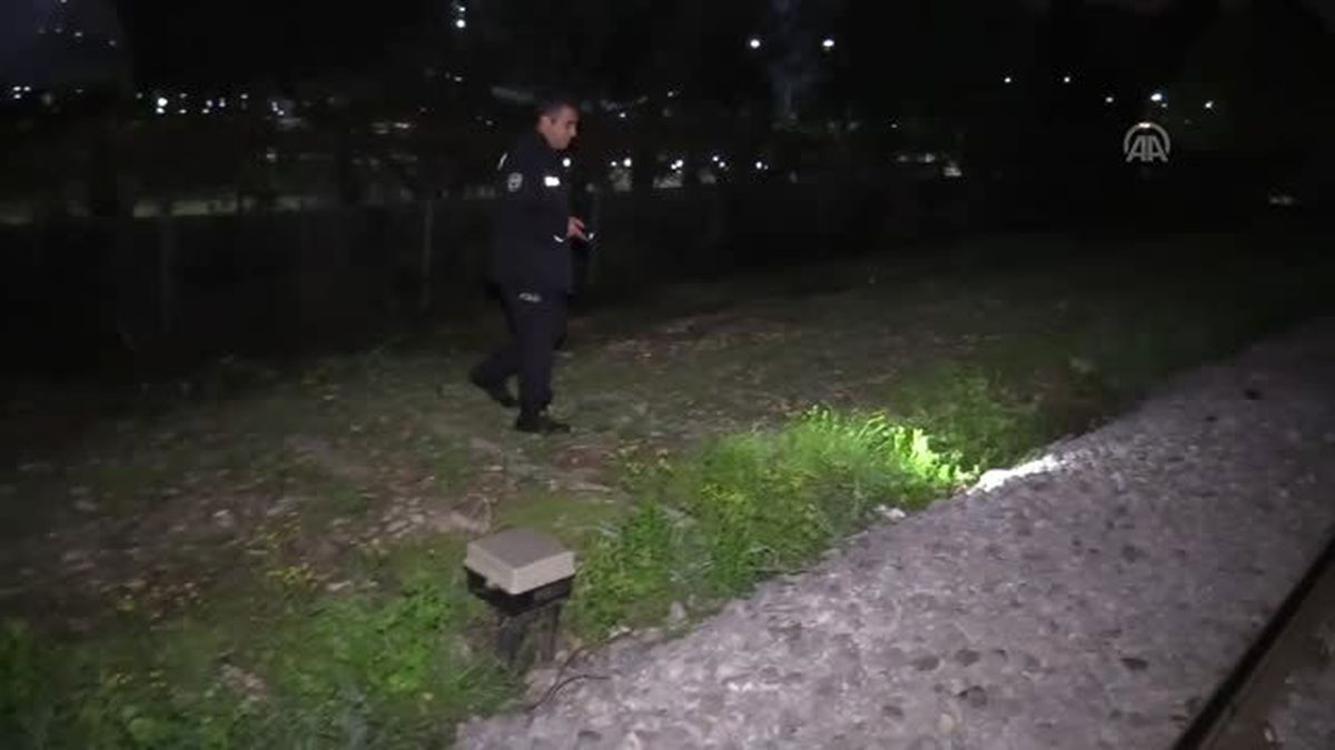 Polisten Kaçan Şüpheliler Kovalamaca Sonucu Yakalandı