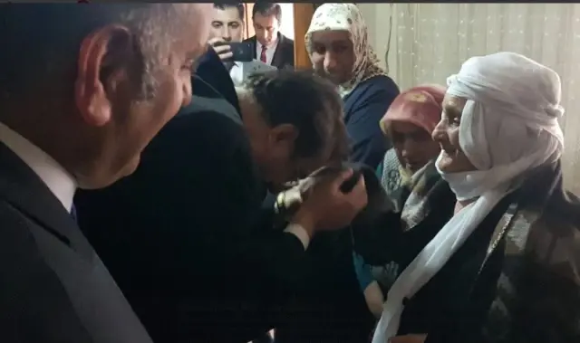 Aydemir: 'Allahü Ekber Ruhu İlelebet Diri Kalacak' Aydemir: 'Allahü Ekber Ruhu İlelebet Diri Kalacak'
