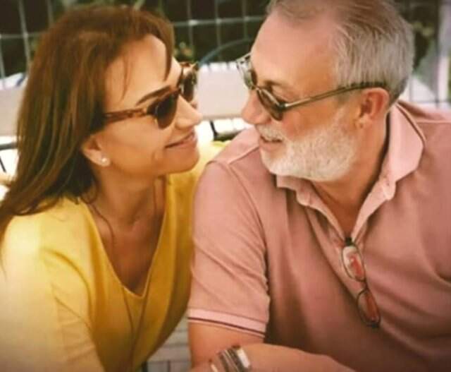 Demet Akbağ'ın Eşi Zafer Çika'nın Ölümü Sanat Dünyasını Yasa Boğdu
