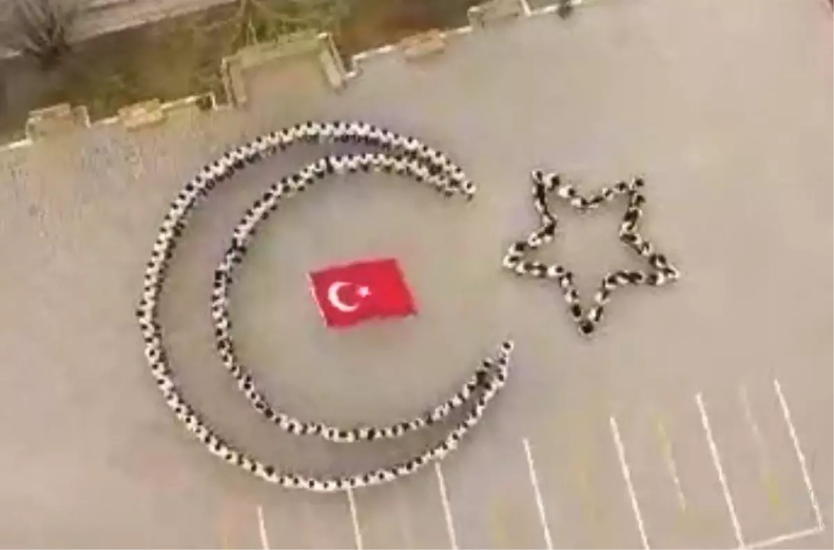 Elazığ'da 250 Öğrenci ile Muhteşem Kareografi