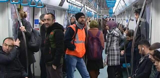 Gebze-Halkalı Banliyö Tren Hattı İlk Gününde Birçok Vatandaş Tarafından Kullanıldı