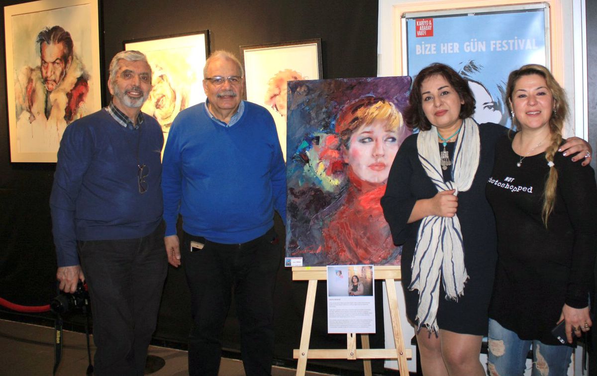 Portrelerin Ressamı Arezou Behrang'ın Sergisi Açıldı