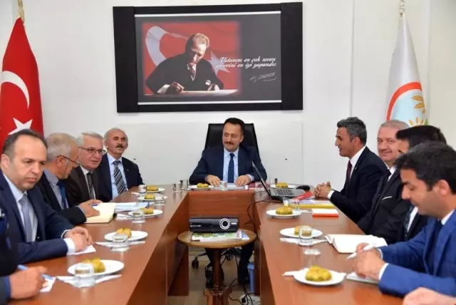 Vali Şentürk'ten Tarım ve Orman İl Müdürlüğüne Ziyaret