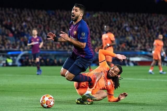 Barcelona-Lyon Maçında Tartışmalı Penaltı Kararı!