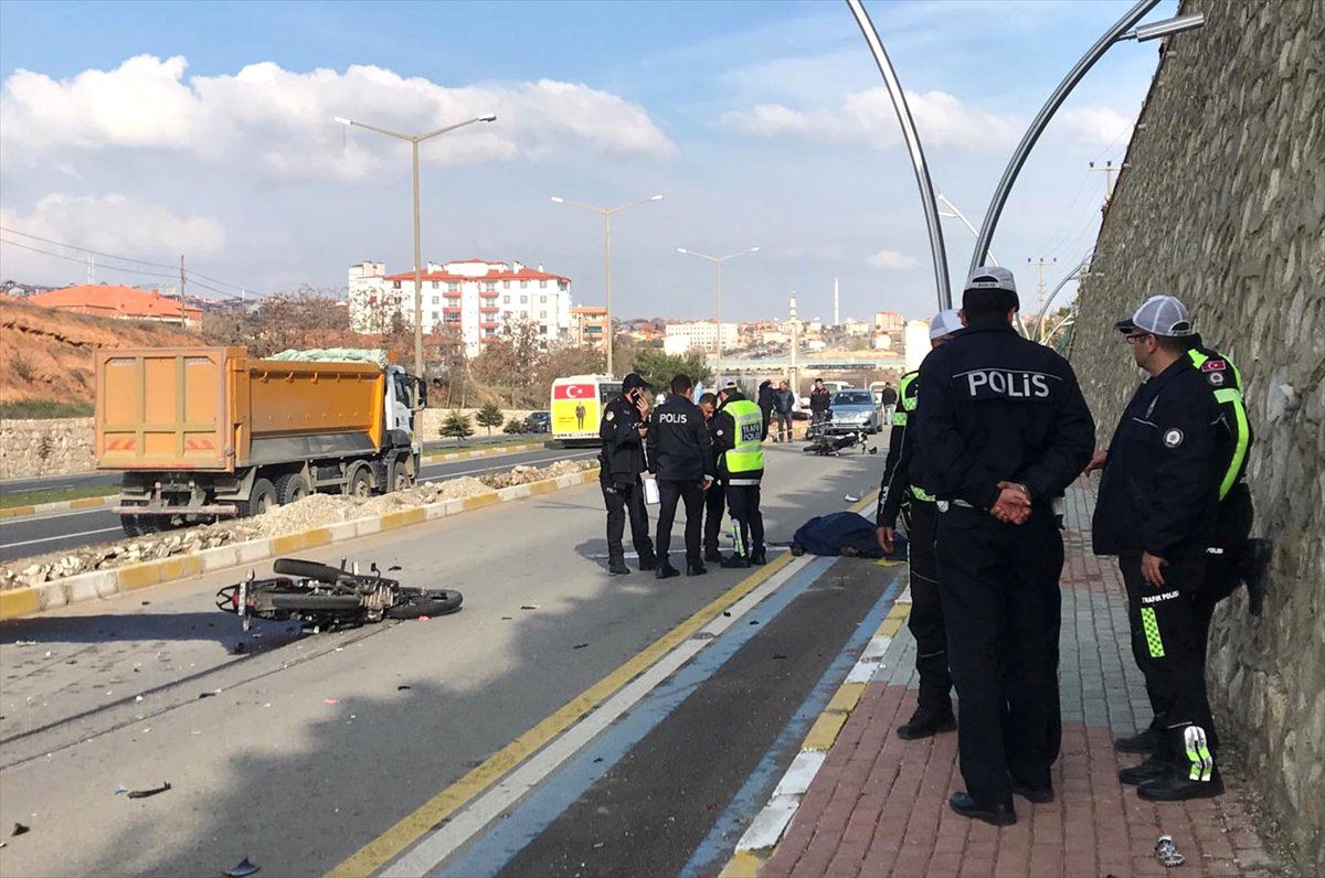 Trafik Polisi, Görevli Gittiği Kaza Yerinde Oğlunun Ölüm Haberini Aldı