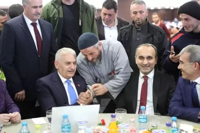 Yıldırım Arnavutköy'de Temaslarda Bulundu