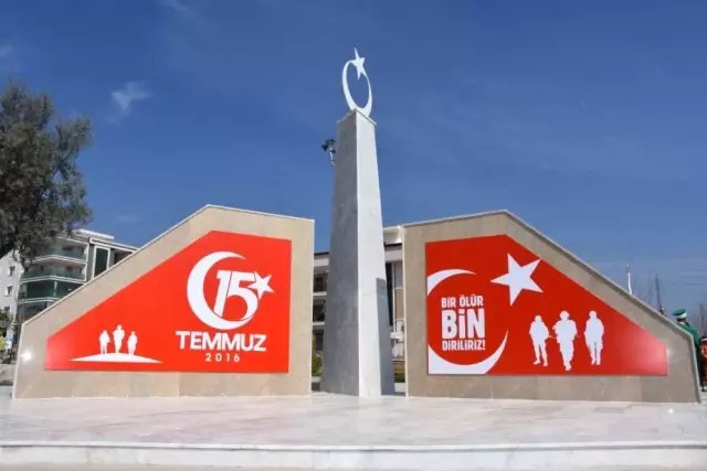 15 Temmuz Şehitleri Nazilli'de de Ölümsüzleştirildi 15 Temmuz Şehitleri Nazilli'de de Ölümsüzleştirildi
