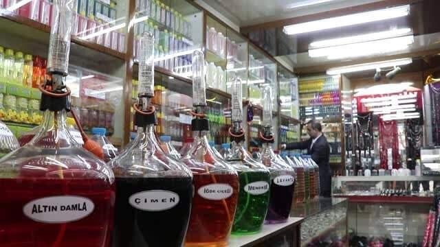 Baba Yadigarı Kolonyacılık Mesleğine 40 Yıldır Tutkuyla Devam Ediyor